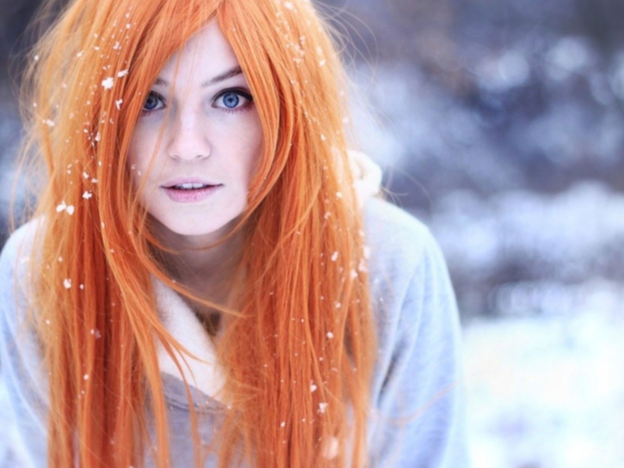 Summer Ginger Hair Girl And Snowflakes wallpaper 1280x960