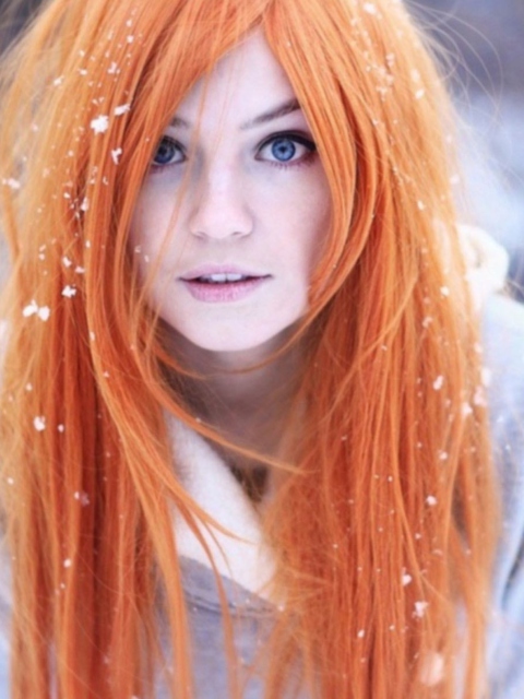 Screenshot №1 pro téma Summer Ginger Hair Girl And Snowflakes 480x640