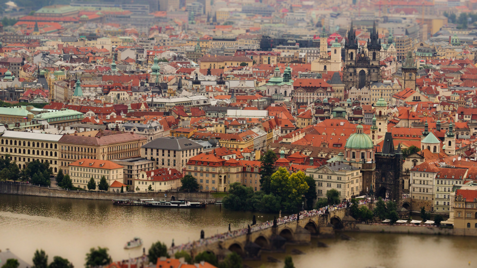 Fondo de pantalla Prague, Czech Republic, Vltava River 1600x900