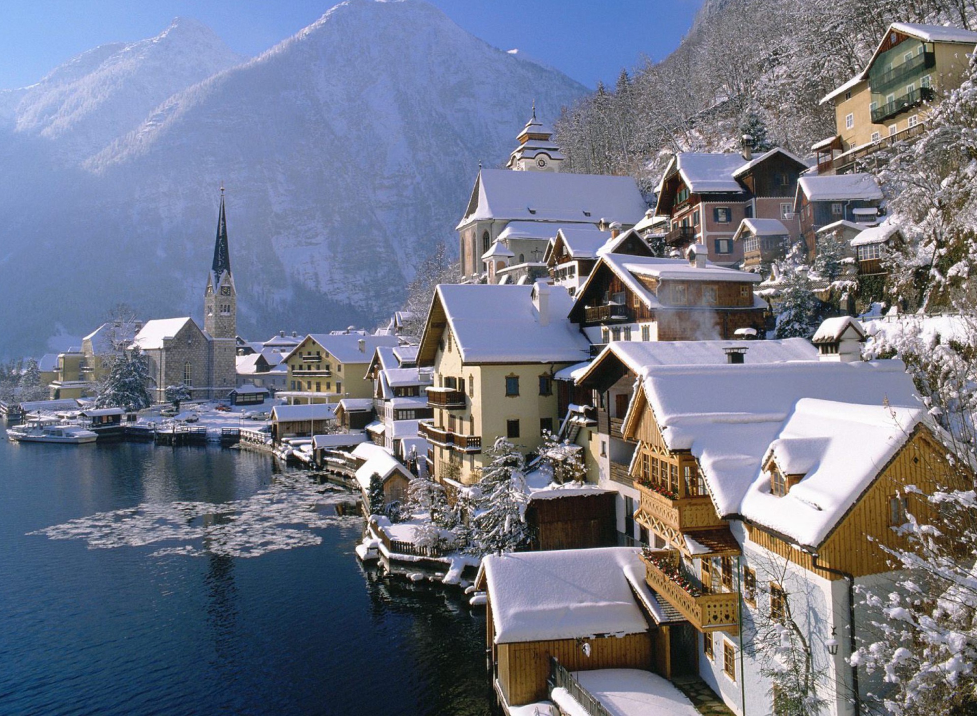 Обои Hallstatt In Austria 1920x1408