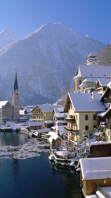Hallstatt In Austria screenshot #1 360x640