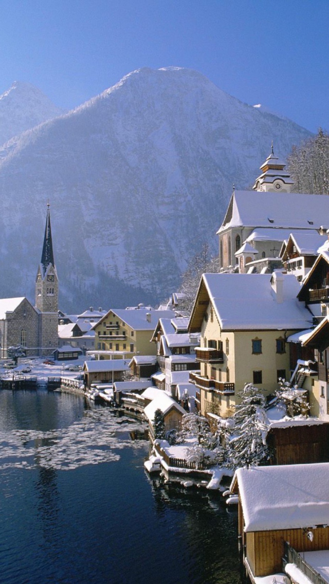 Hallstatt In Austria screenshot #1 640x1136