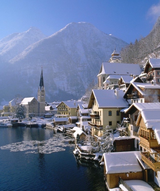 Hallstatt In Austria - Obrázkek zdarma pro Nokia Asha 305