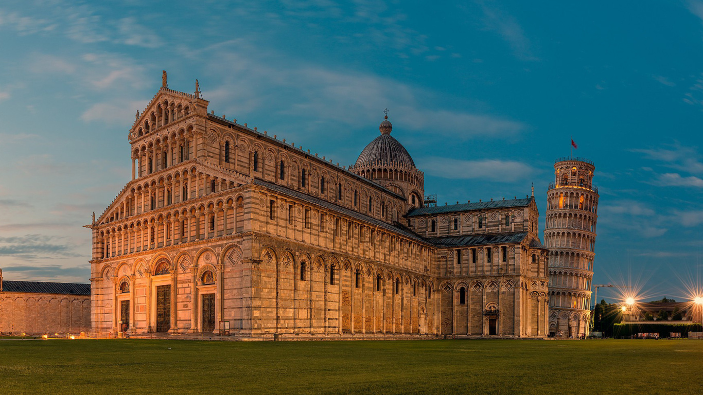 Pisa Cathedral and Leaning Tower wallpaper 1366x768