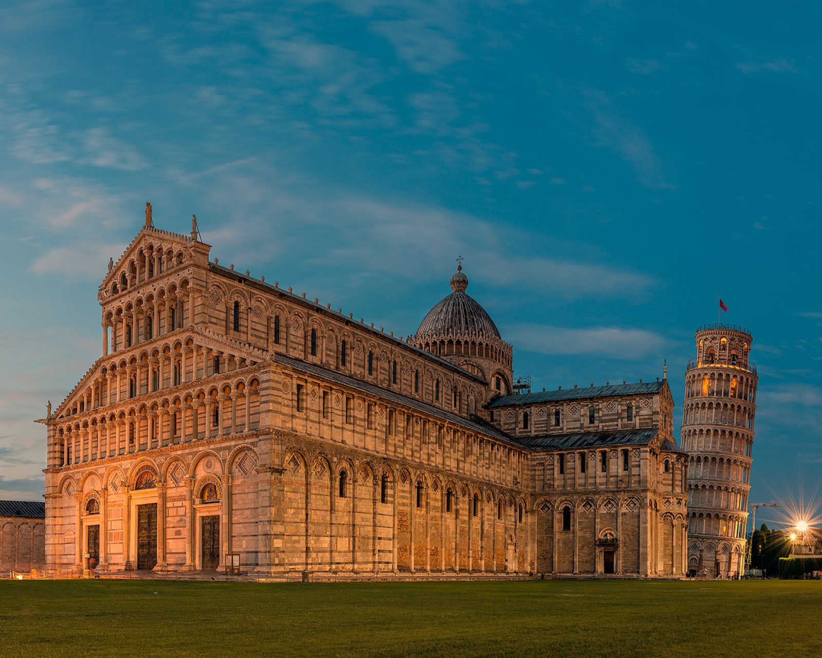 Fondo de pantalla Pisa Cathedral and Leaning Tower 1600x1280