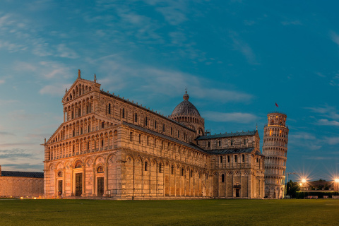 Pisa Cathedral and Leaning Tower wallpaper 480x320