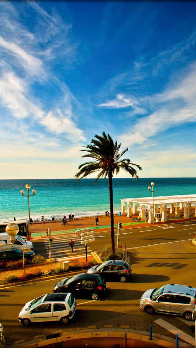 Fondo de pantalla Nice, French Riviera Beach 640x1136