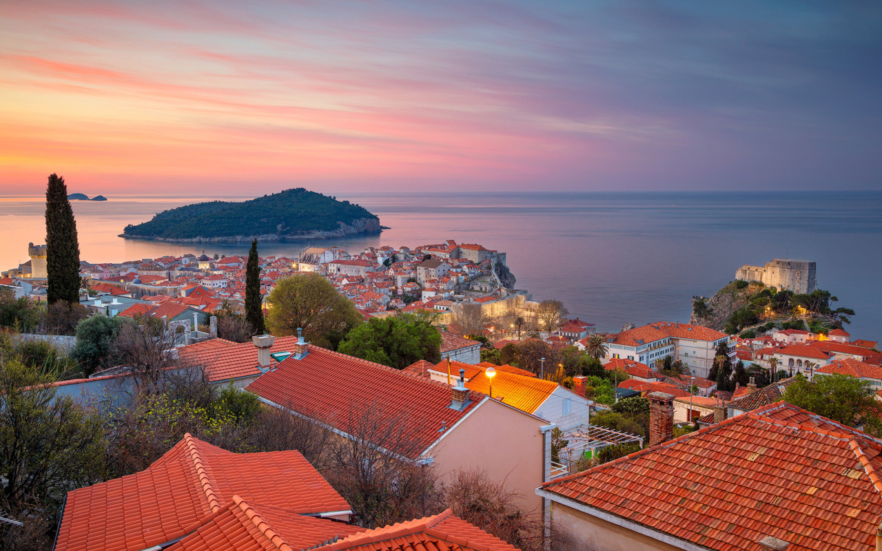 Adriatic Sea and Dubrovnik wallpaper 1280x800