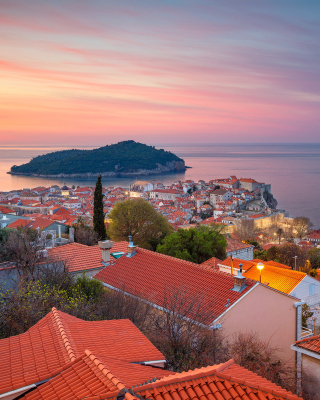 Adriatic Sea and Dubrovnik - Fondos de pantalla gratis para Nokia C1-01