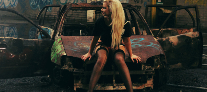 Blonde Girl And Old Scrap Car wallpaper 720x320