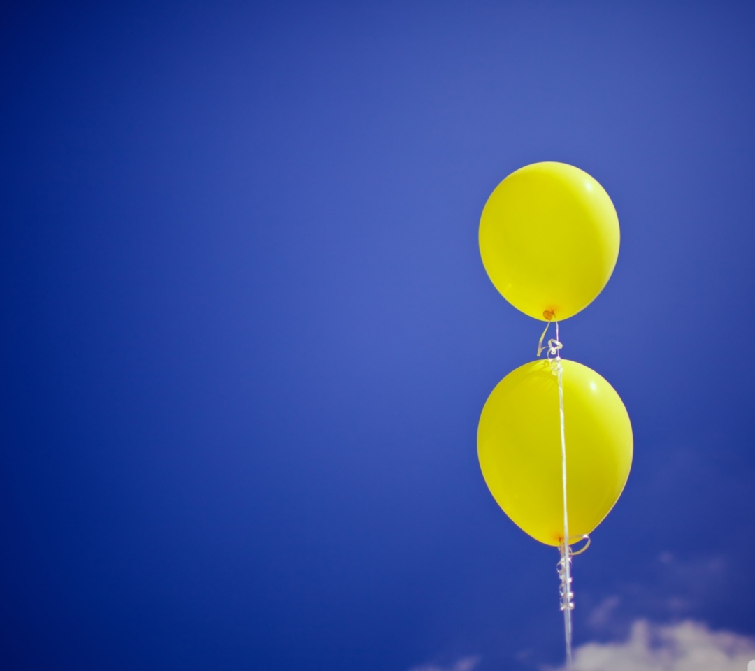 Das Yellow Balloons In The Blue Sky Wallpaper 1080x960