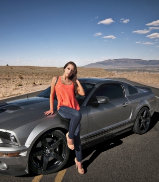 Kostenloses Ford Mustang Girl Wallpaper für HTC Pure