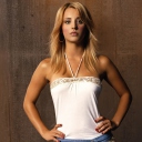 Das Kaley Cuoco From Charmed Wallpaper 128x128
