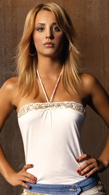 Das Kaley Cuoco From Charmed Wallpaper 360x640