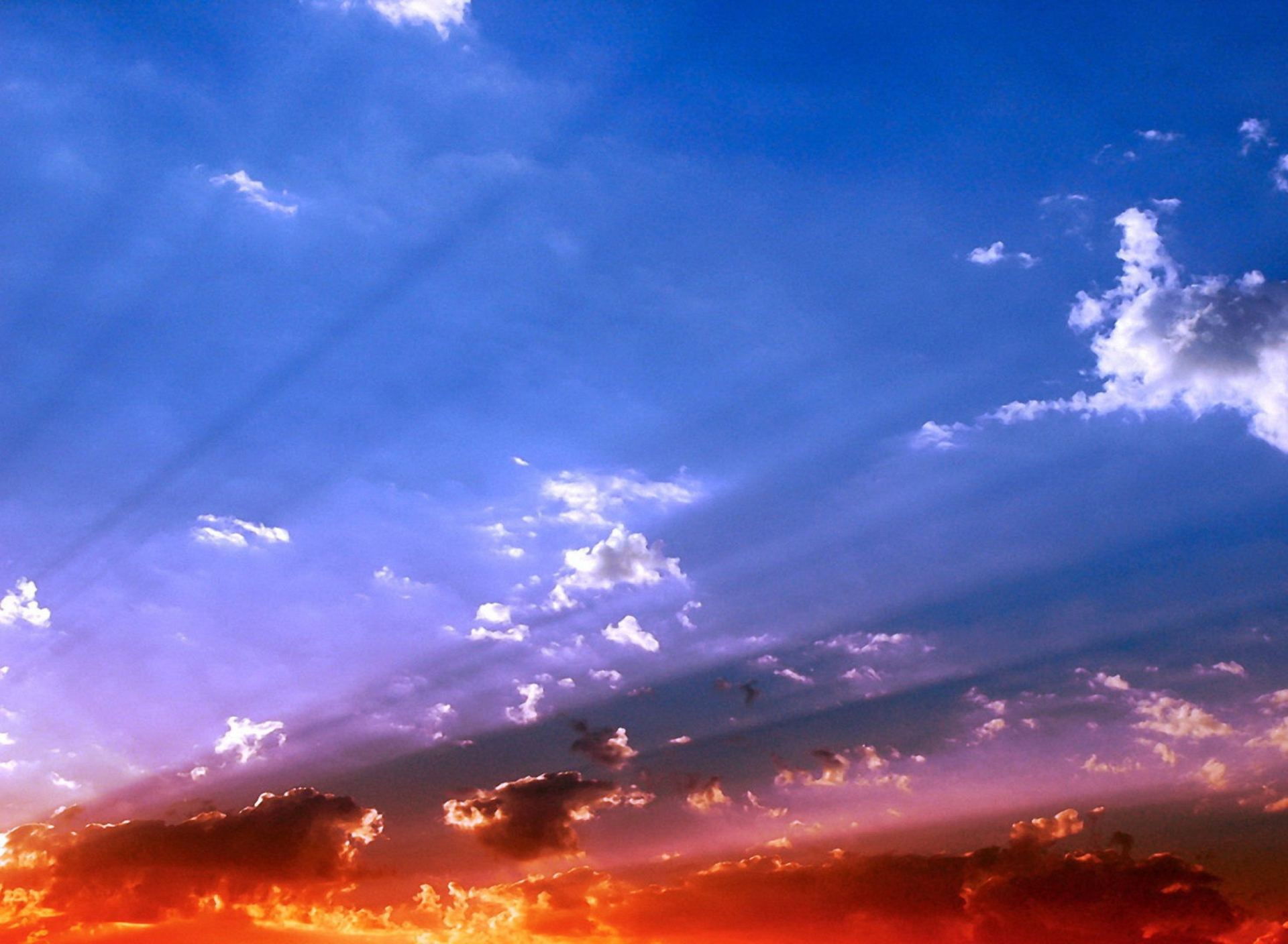 Fondo de pantalla Blue Sky And Red Sunset 1920x1408