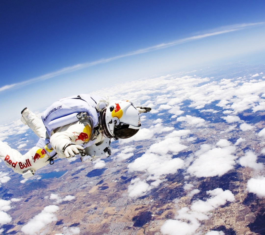 Fondo de pantalla Red Bull Skydiver 1080x960