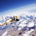 Fondo de pantalla Red Bull Skydiver 128x128