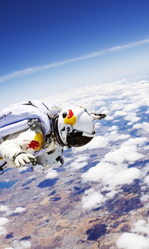 Das Red Bull Skydiver Wallpaper 480x800