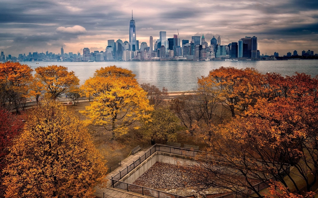 Fondo de pantalla Manhattan Autumn 1280x800