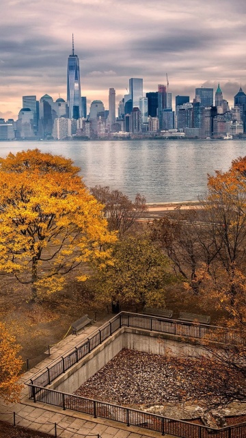Manhattan Autumn wallpaper 360x640