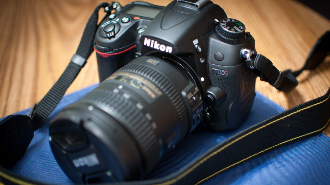 Обои Nikon D7000 1280x720