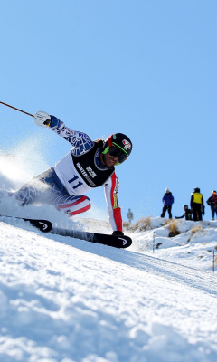 Das Skiing In Sochi Winter Olympics Wallpaper 240x400