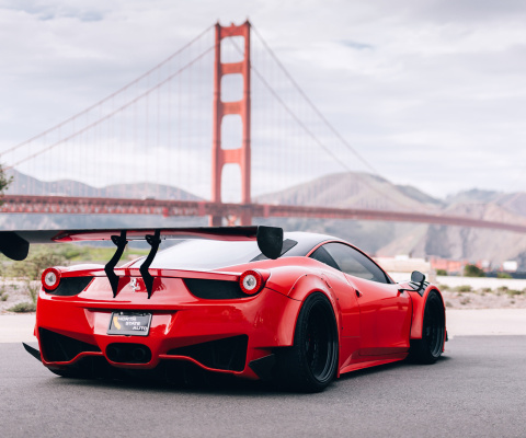 Das Ferrari 458 Italia near Golden Gate Bridge Wallpaper 480x400