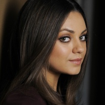 Обои Mila Kunis Magazine Foto 208x208