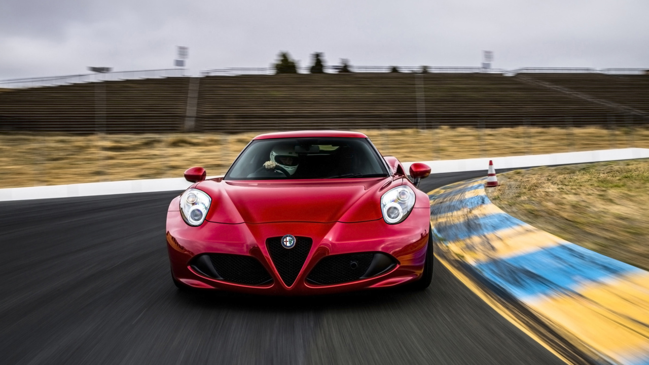 Alfa Romeo 4C screenshot #1 1280x720