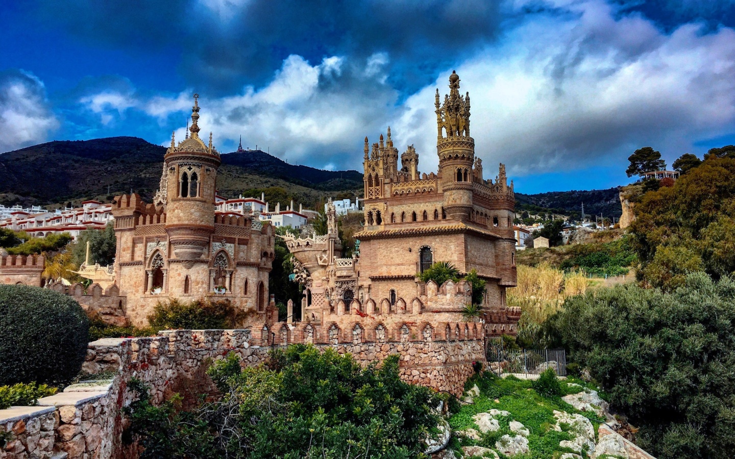 Fondo de pantalla Castillo de Colomares in Spain Benalmadena 1440x900