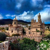 Castillo de Colomares in Spain Benalmadena wallpaper 208x208