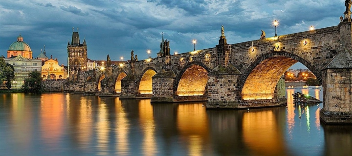 Charles Bridge - Czech Republic wallpaper 720x320
