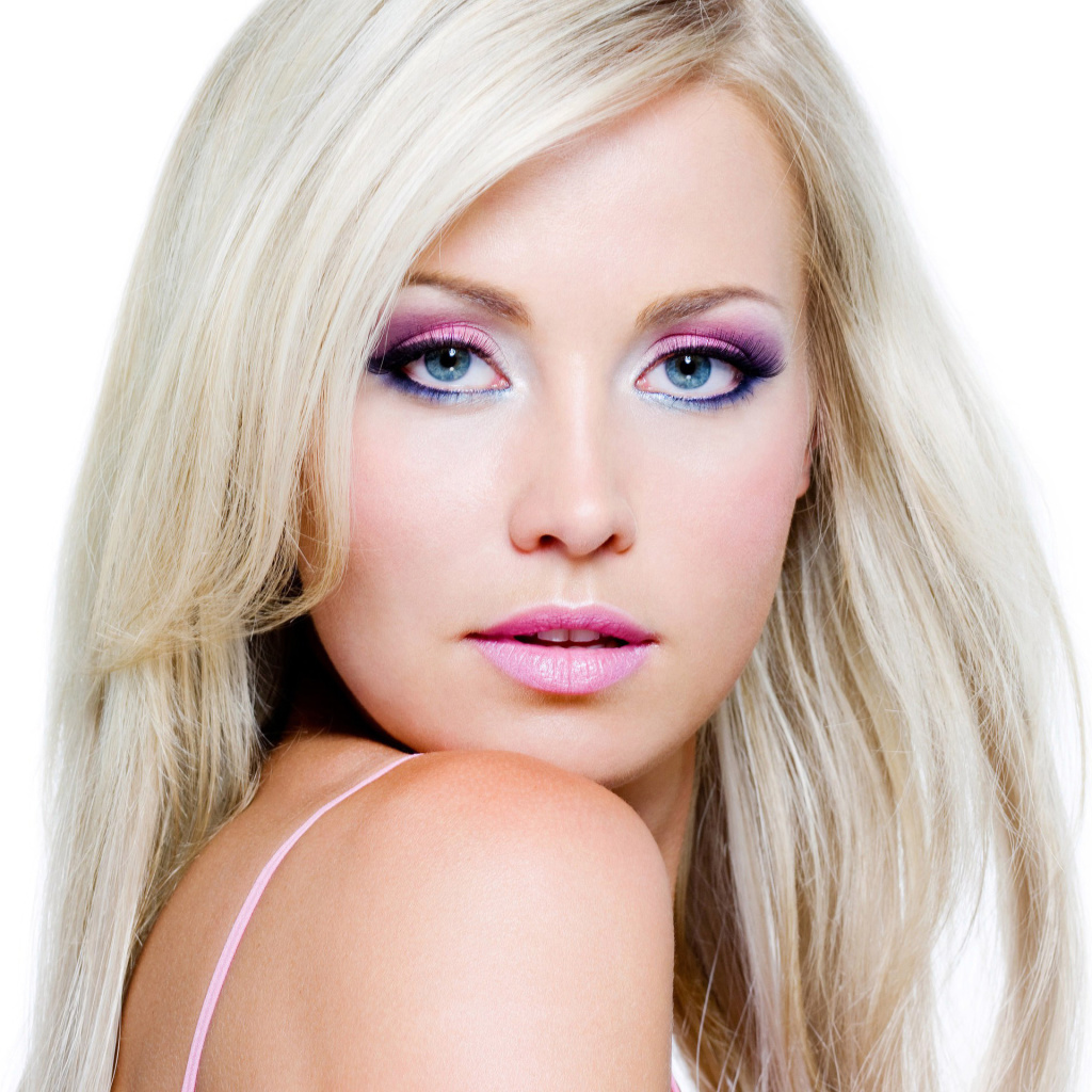Fondo de pantalla Blonde with Perfect Makeup 1024x1024