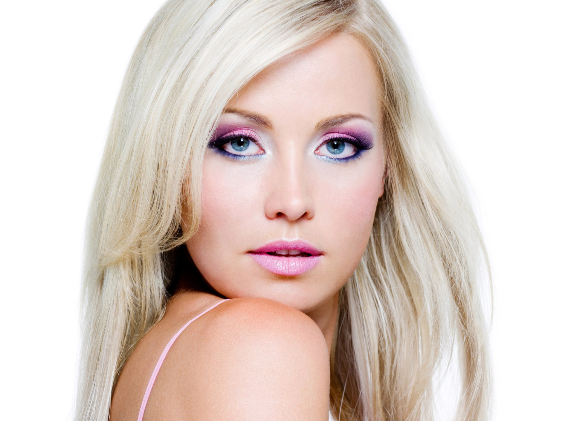 Fondo de pantalla Blonde with Perfect Makeup 1920x1408