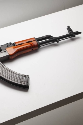 AK47 wallpaper 320x480