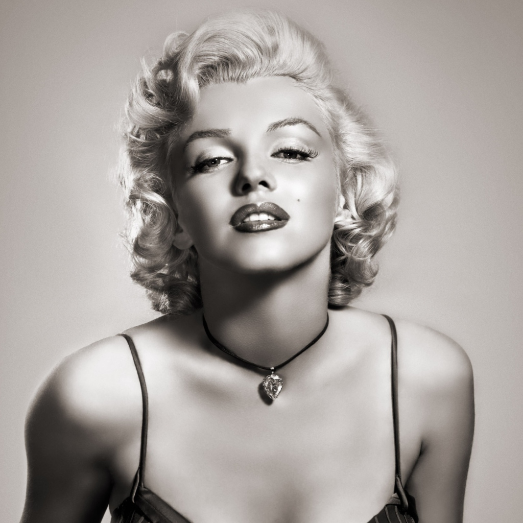 Обои Marilyn Monroe 1024x1024
