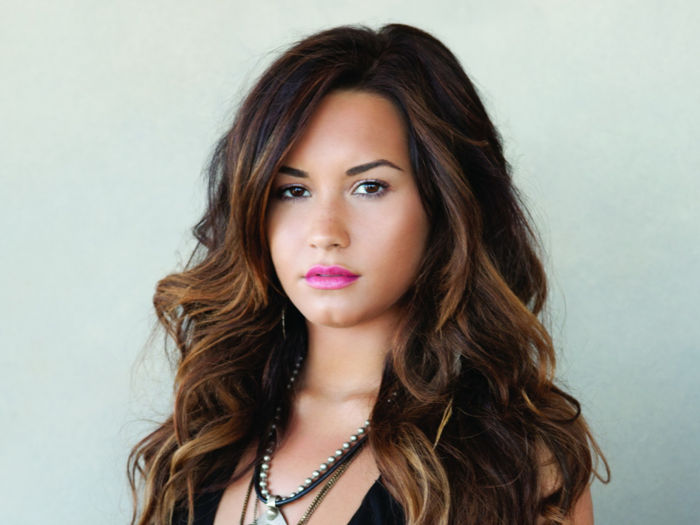 Fondo de pantalla Demi Lovato 1400x1050