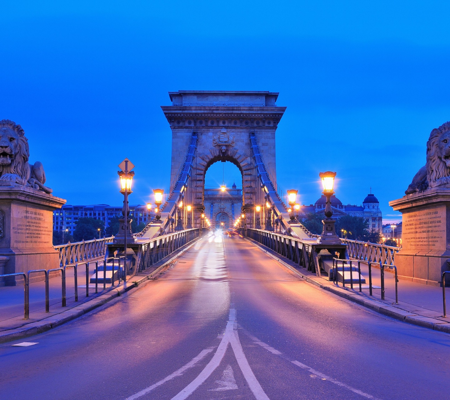Sfondi Budapest - Chain Bridge 1440x1280