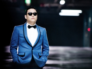 Psy Gentleman wallpaper 320x240