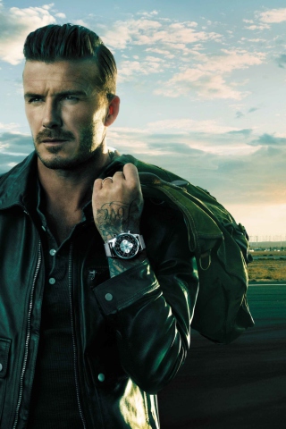 Das David Beckham Watches Wallpaper 320x480