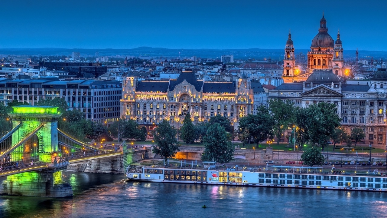 Budapest St Stephens Basilica and Danube Chain Bridge screenshot #1 1280x720