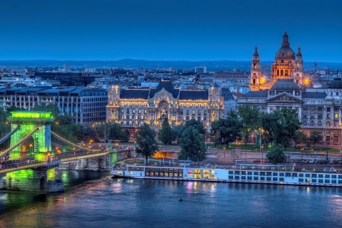 Budapest St Stephens Basilica and Danube Chain Bridge wallpaper 480x320