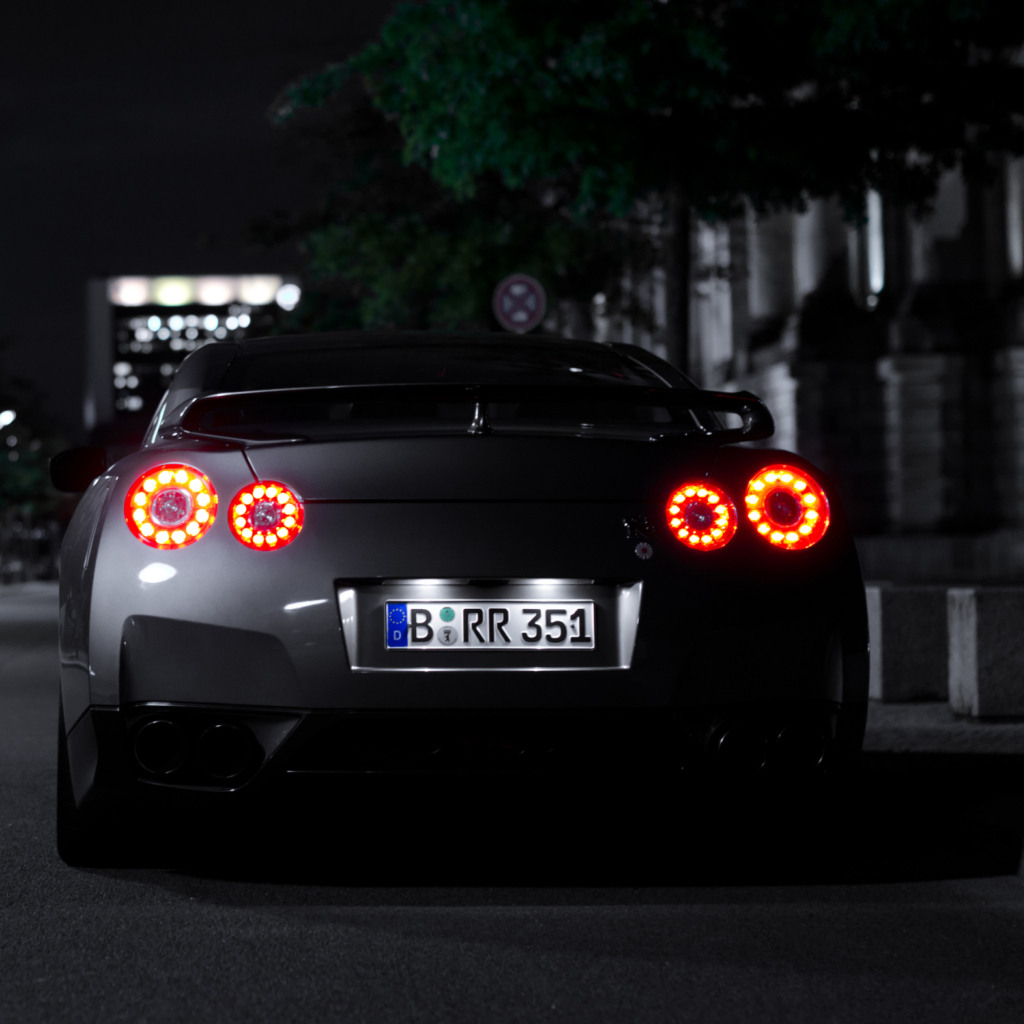 Das Nissan GT-R Wallpaper 1024x1024