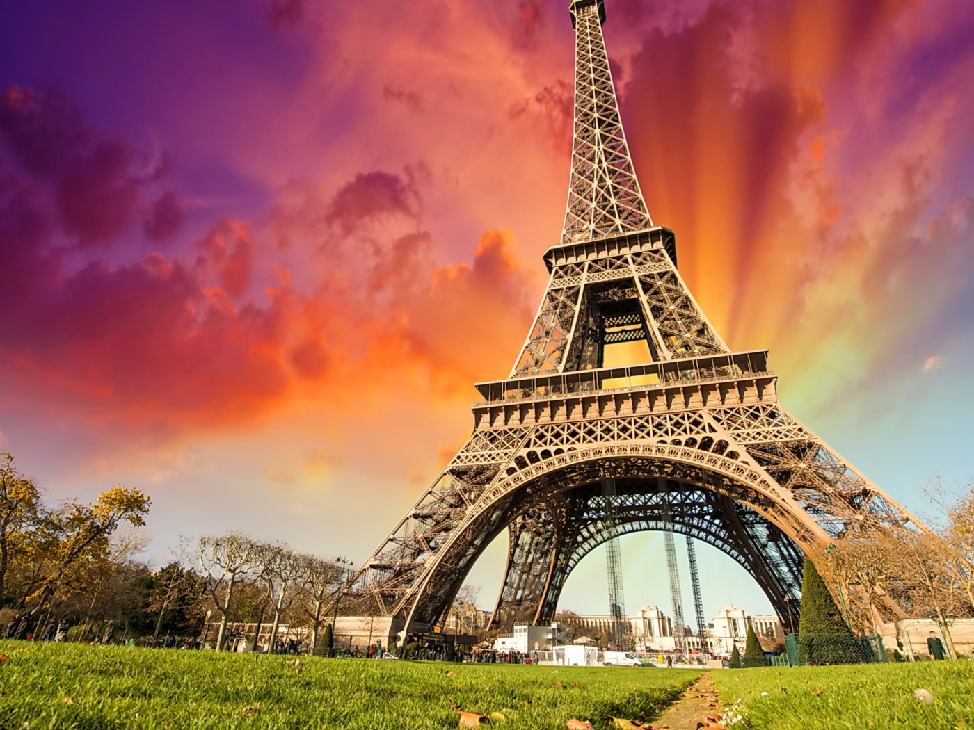 Das Eiffel Tower Wallpaper 1400x1050