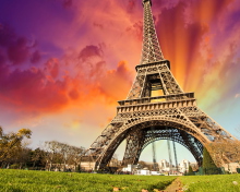 Sfondi Eiffel Tower 220x176