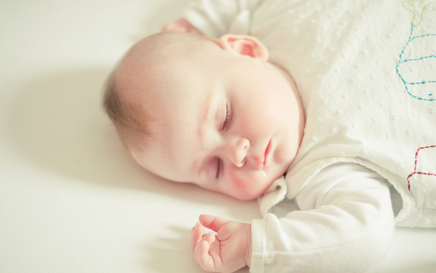 Das Cute Sleeping Baby Wallpaper 1440x900