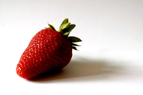 Fondo de pantalla Strawberry 3D Wallpaper 480x320