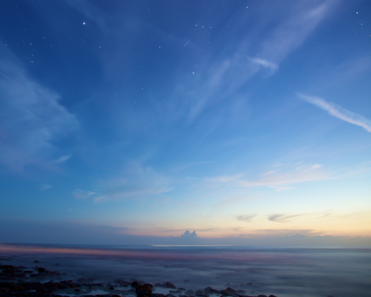 Sfondi Sky And Ocean Become One 1280x1024