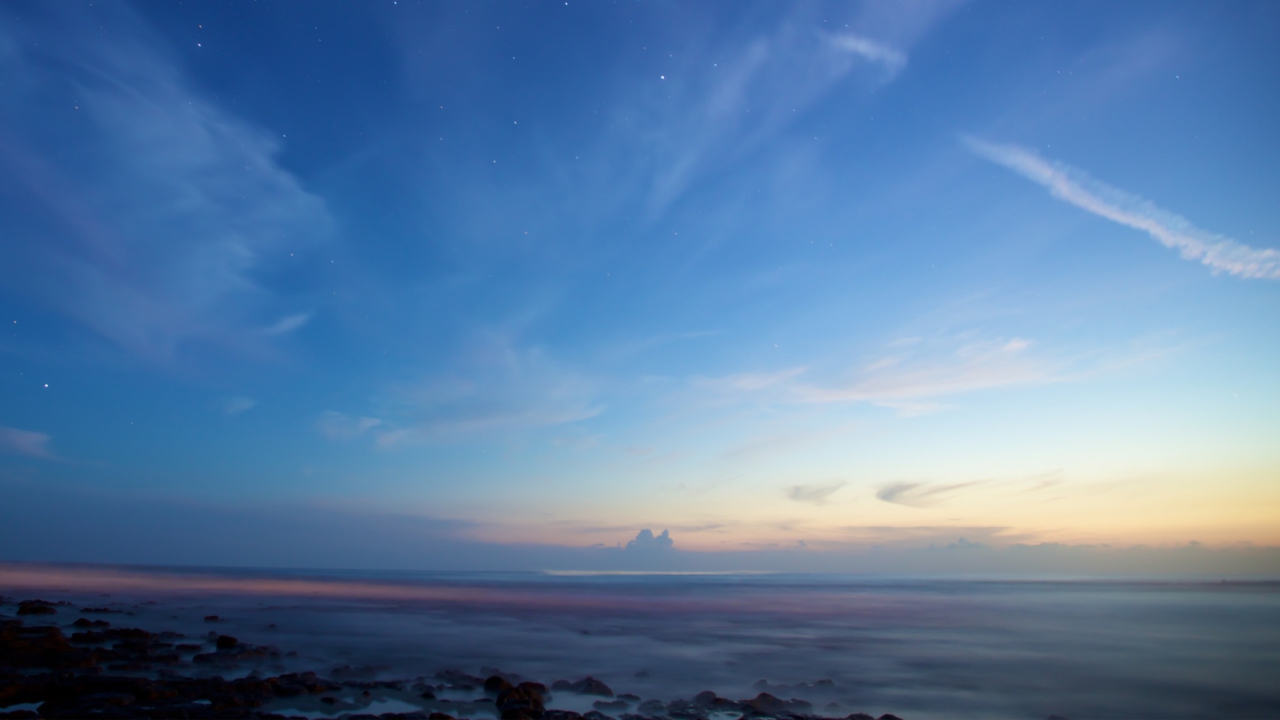 Sky And Ocean Become One wallpaper 1280x720