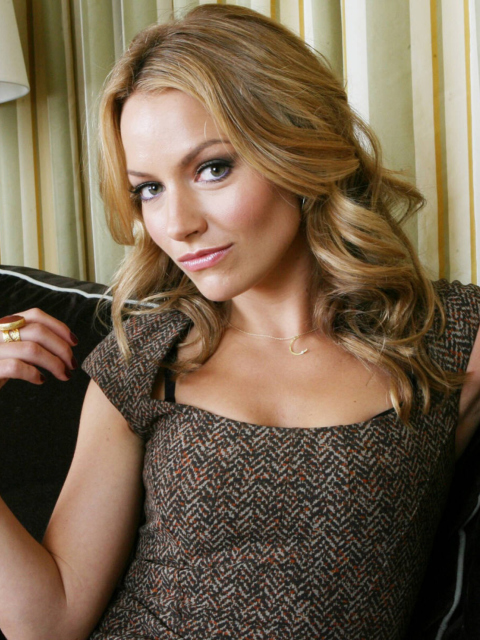 Fondo de pantalla Becki Newton 480x640